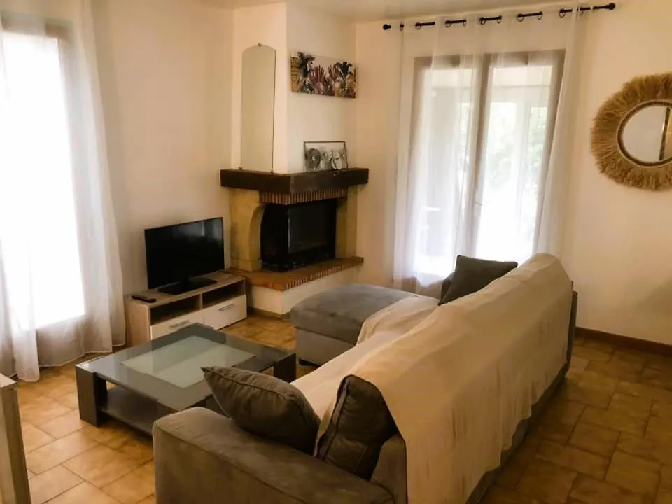 Hotel Les Persedes Lavilledieu
