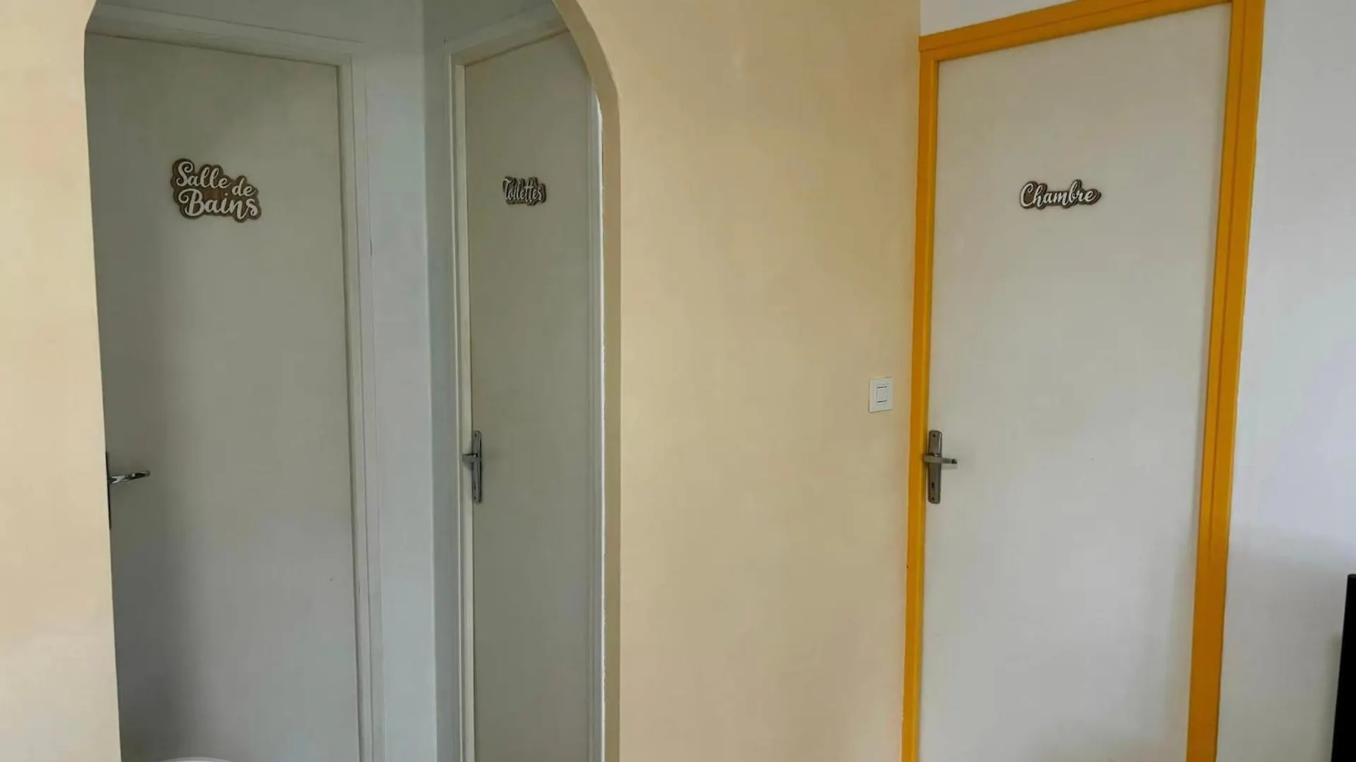 Hotel Les Persedes Lavilledieu  2*, Lavilledieu (Ardeche)