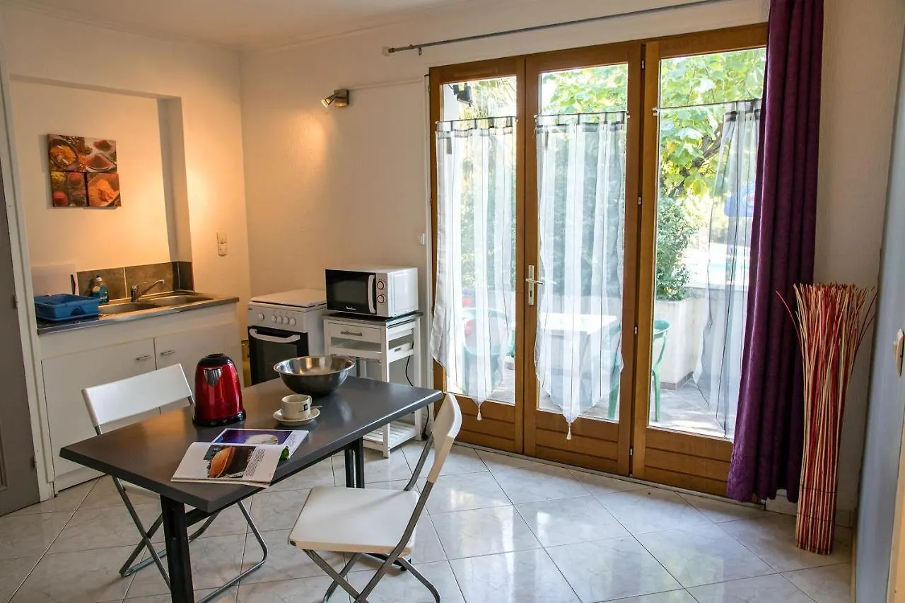 Hotel Les Persedes Lavilledieu