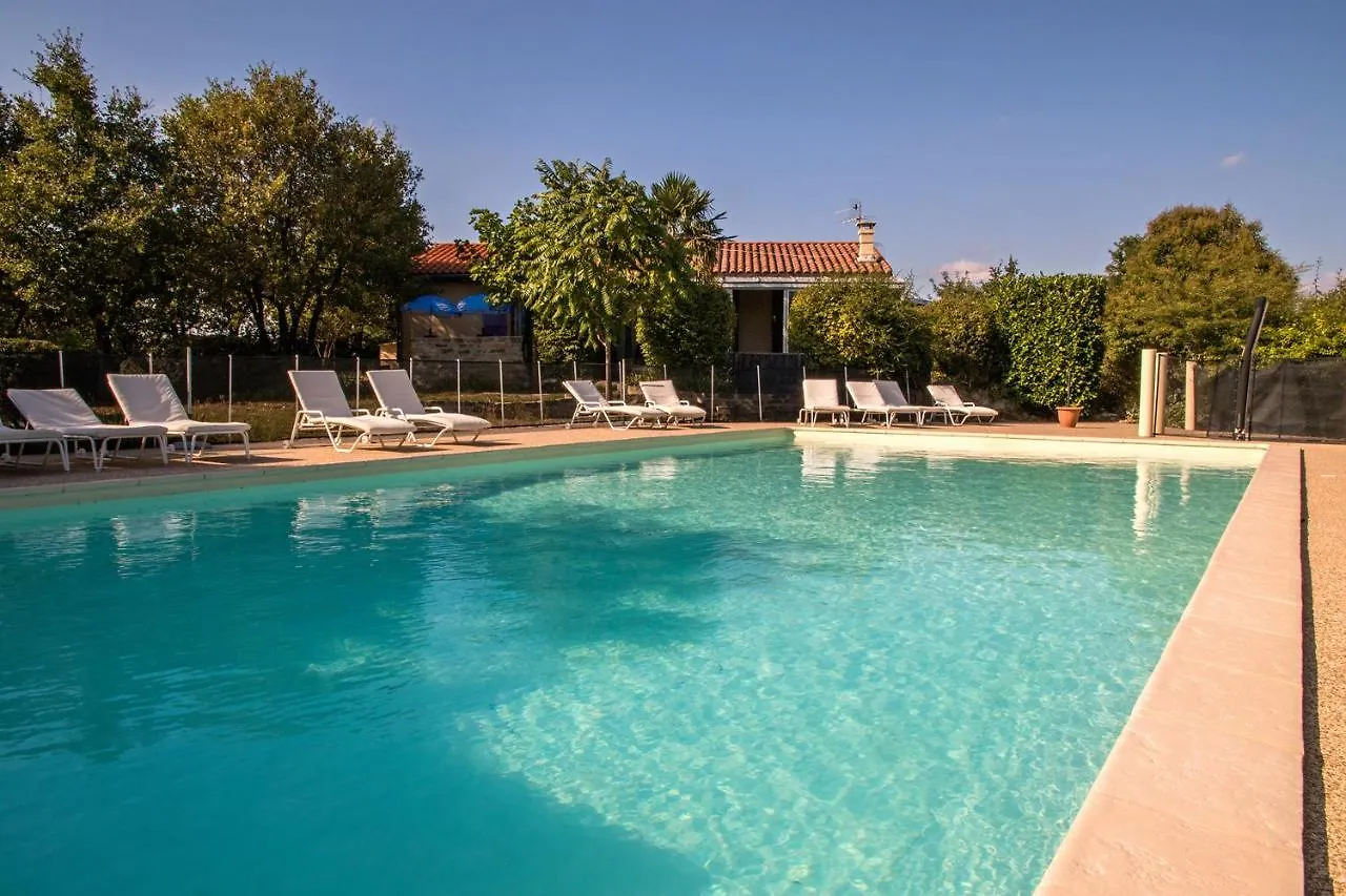 **  Hotel Les Persedes Lavilledieu  Frankrike
